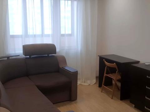 квартира за адресою Академіка Глушкова просп., 23