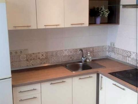 квартира за адресою Академіка Глушкова просп., 23