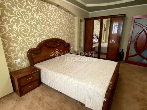 квартира за адресою Дмитра Антоновича бульв., 10