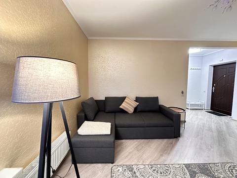 квартира за адресою Райдужна вул., 98