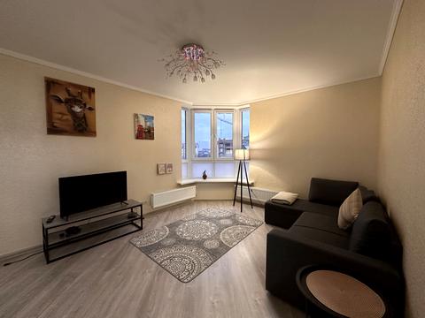 квартира за адресою Райдужна вул., 98