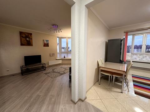 квартира за адресою Райдужна вул., 98