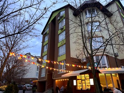 квартира за адресою Райдужна вул., 98