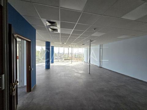 комерційна за адресою Польова вул., 23-Б