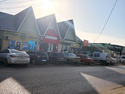 комерційна за адресою Центральна, 44