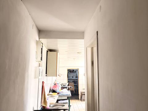 комерційна за адресою Центральна, 44