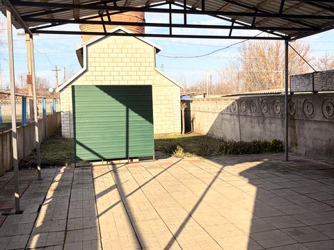 комерційна за адресою Центральна, 44