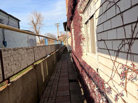 комерційна за адресою Центральна, 44