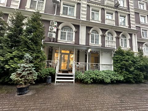 комерційна за адресою Дмитра Луценка вул. (Крейсера "Аврора"), 6