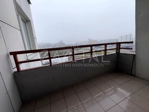 квартира за адресою Срібнокільська вул., 3-В