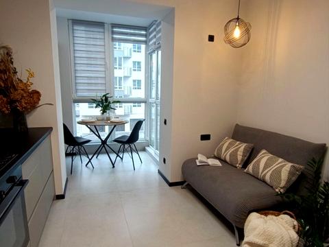 квартира за адресою Співдружності вул., 8