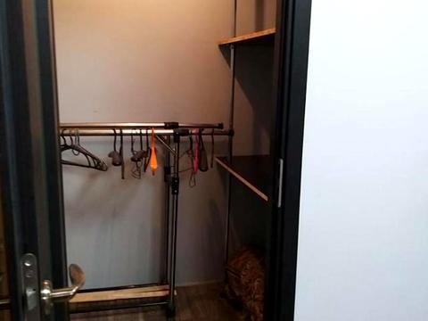 квартира по адресу Гвардейцев-Широнинцев ул., 65