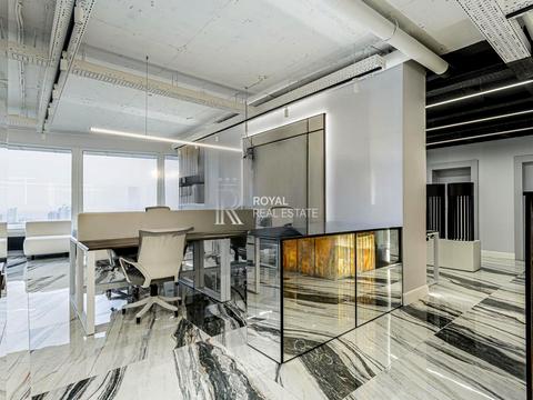 комерційна за адресою Кловський узвіз, 7