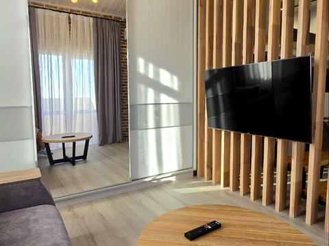 квартира за адресою Провулок Трояндовий, 8а 