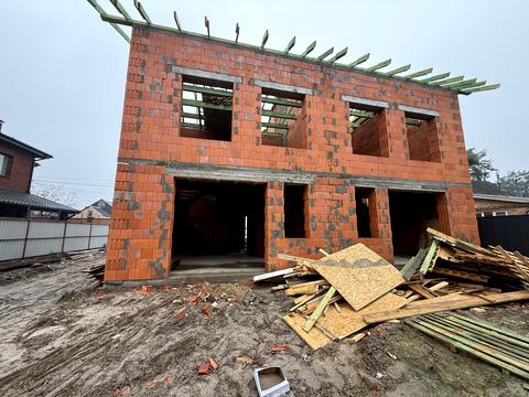 дом по адресу Українська ул.