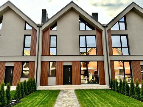 будинок за адресою Євгена Патона вул.