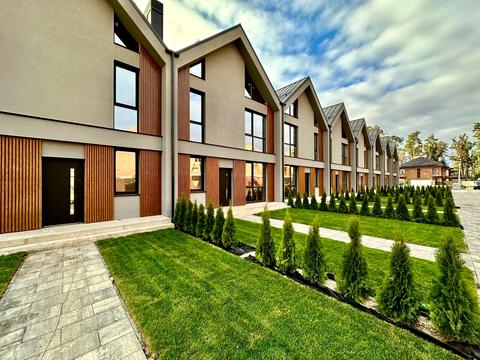 будинок за адресою Євгена Патона вул.