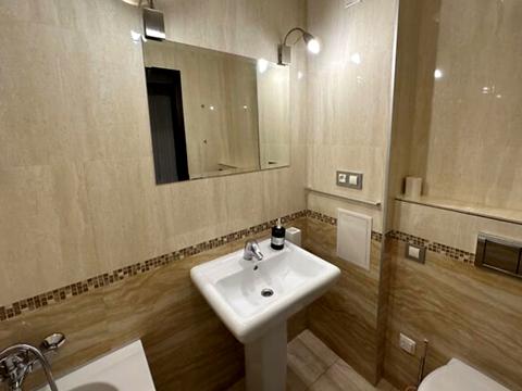 квартира за адресою Набережна Заводська вул., 6