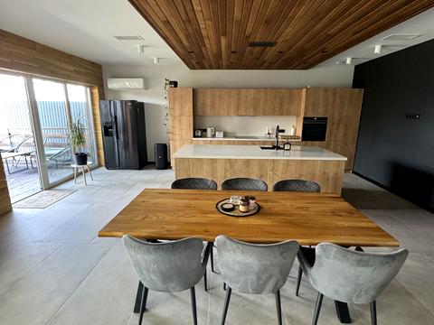 дом по адресу  ул.