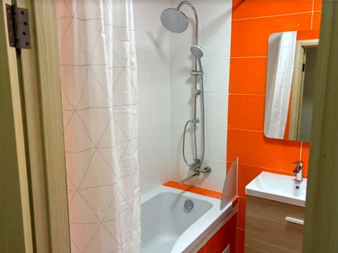 квартира за адресою Регенераторна вул., 4 к5