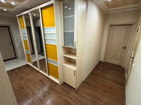 квартира за адресою Регенераторна вул., 4 к5