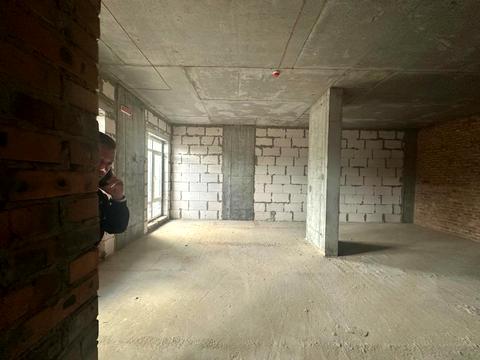комерційна за адресою Молодіжна вул., 7
