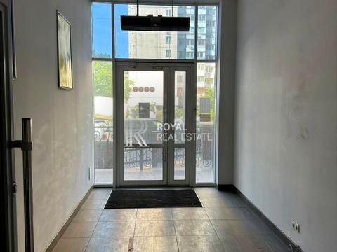 комерційна за адресою В'ячеслава Чорновола вул., 29