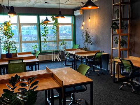 комерційна за адресою Кловський узвіз, 7