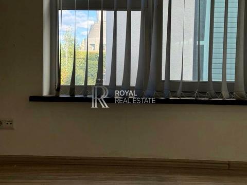 комерційна за адресою Редутна вул., 58