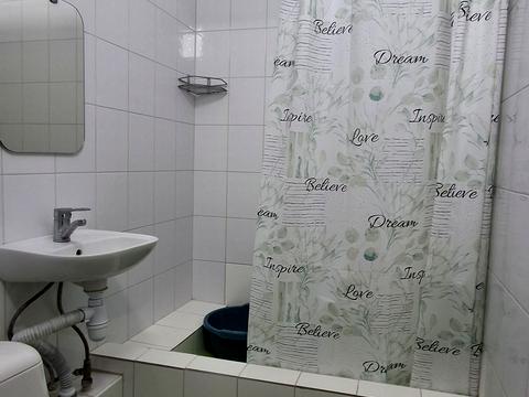 коммерческая по адресу Єрощенка ул., 12-Б