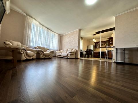 квартира за адресою Дніпровська набережна вул., 19-В