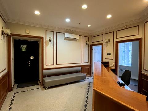 комерційна за адресою Велика Васильківська вул. (Червоноармійська), 60