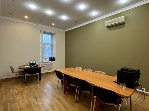 комерційна за адресою Велика Васильківська вул. (Червоноармійська), 60