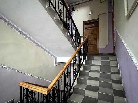 комерційна за адресою Велика Васильківська вул. (Червоноармійська), 60