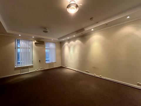 комерційна за адресою Велика Васильківська вул. (Червоноармійська), 60