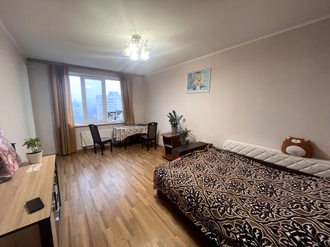 квартира по адресу Голосеевский просп. (40-летия Октября), 95-А