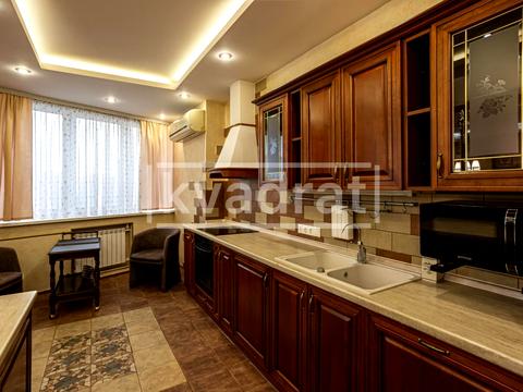 квартира за адресою Миколи Бажана просп., 12