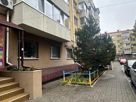 коммерческая по адресу Богдана Хмельницкого просп. (Героев Сталинграда), 110-А