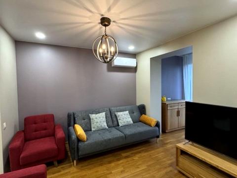 квартира по адресу Светлова ул., 42-А