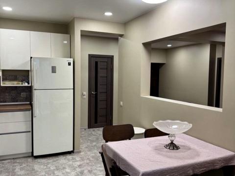 квартира по адресу Светлова ул., 42-А