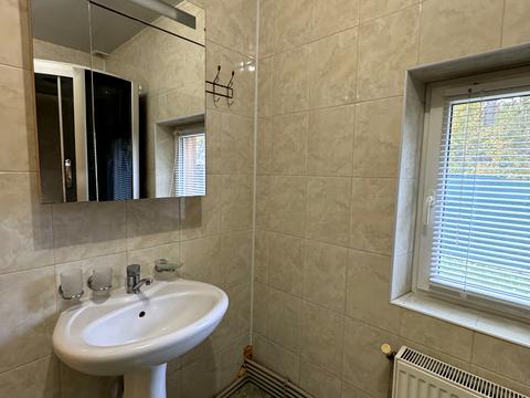 будинок за адресою Миколи Сингаївського вул. (Ново-Оскольська), 75