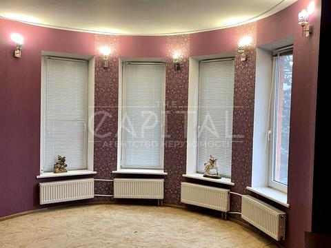 будинок за адресою Квітнева вул., 6