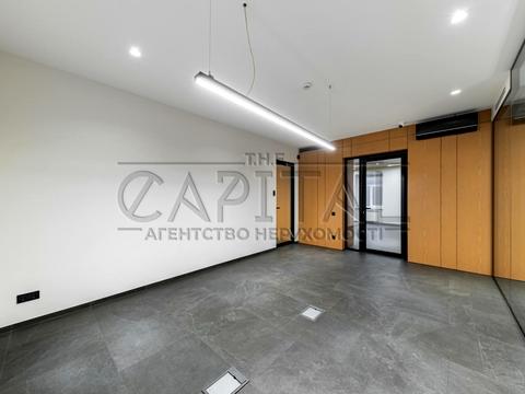 комерційна за адресою Євгена Гуцала пров. (Кутузова), 3