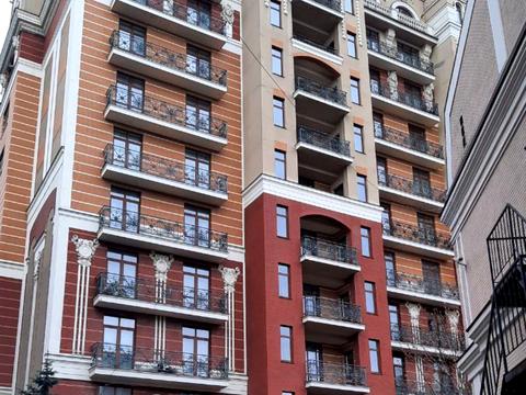 паркомісце за адресою Івана Франка вул., 4-Б