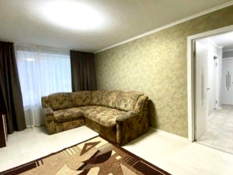 квартира за адресою Зодчих вул., 68