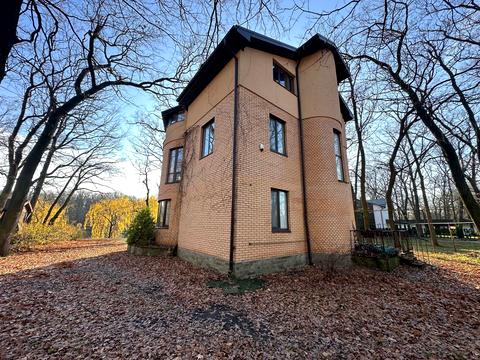 будинок за адресою вул. Дачна