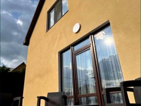 будинок за адресою Переселенська