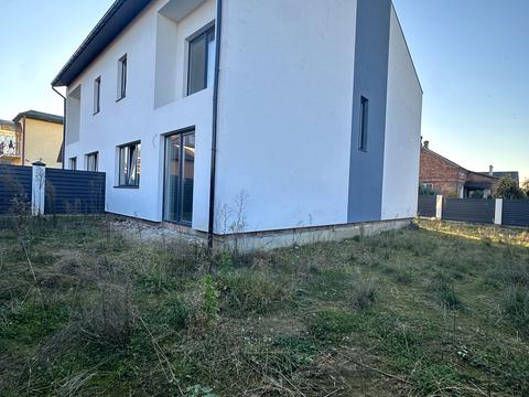 будинок за адресою Сонячна вул.