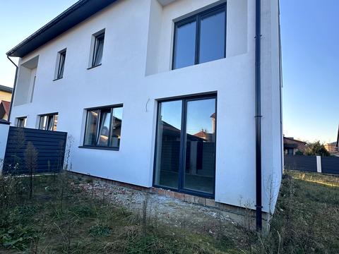 будинок за адресою Сонячна вул.