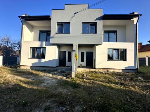 будинок за адресою Сонячна вул.